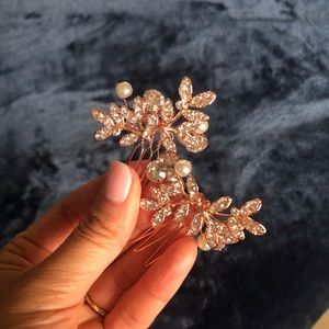Hair pin X 2 (color: rose gold)